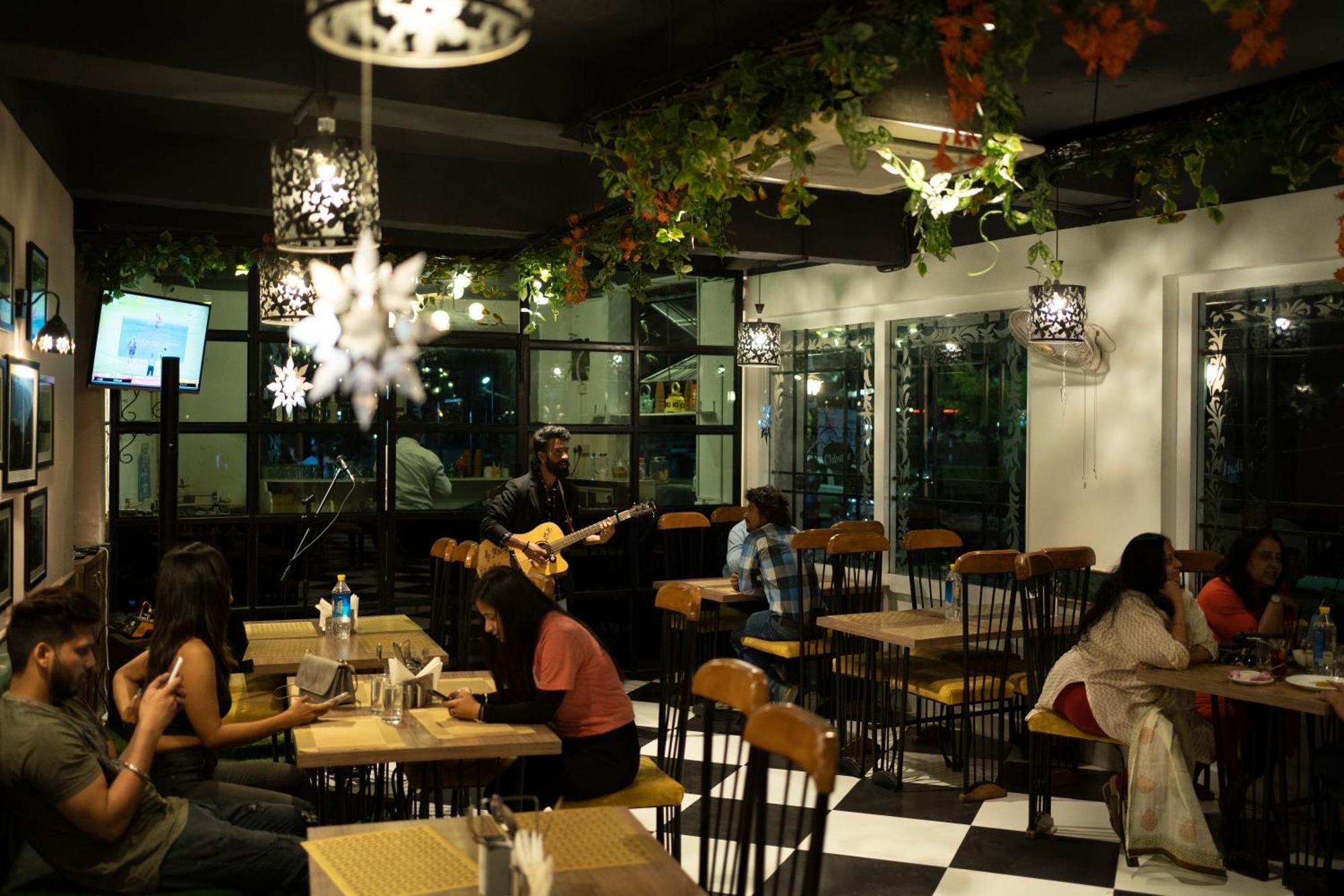 The Lake Hill Nainital Ngoại thất bức ảnh
